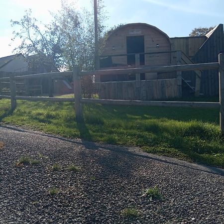 Cht'I Roulotte Hotell La Neuville-du-Bosc Eksteriør bilde